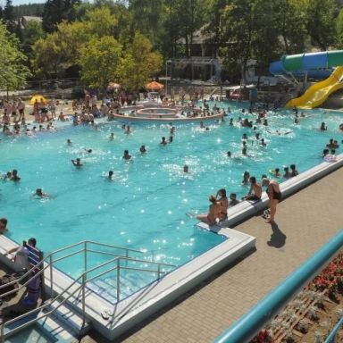 Strandfürdő Galéria
