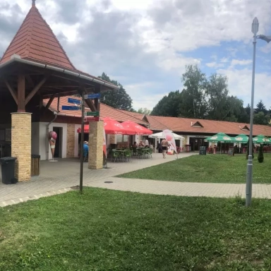 Strandfürdő Galéria